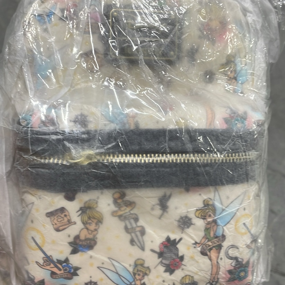24HR DROP⬇️ SHIPS TODAY❗️Perfect placement) Tinkerbell Tattoo loungefly backpack - Picture 2 of 4